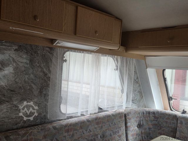 Wohnwagen KIP KG 45 TLB Wohnwagen Toilet + Etagenbett