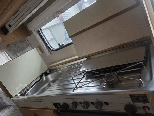 Wohnwagen KIP KG 45 TLB Wohnwagen Toilet + Etagenbett