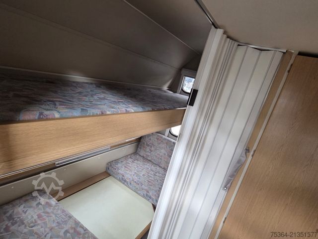 Wohnwagen KIP KG 45 TLB Wohnwagen Toilet + Etagenbett