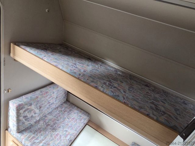 Wohnwagen KIP KG 45 TLB Wohnwagen Toilet + Etagenbett