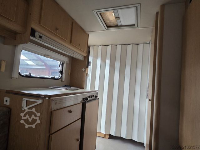 Wohnwagen KIP KG 45 TLB Wohnwagen Toilet + Etagenbett