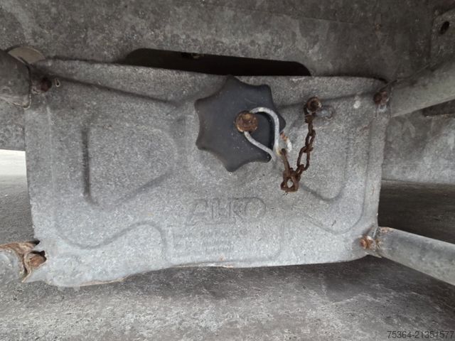 Wohnwagen KIP KG 45 TLB Wohnwagen Toilet + Etagenbett