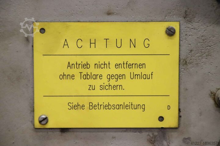 Gear motor 1.1/1.5 kW 31/47 rpm EMB OB-04,6/4 S