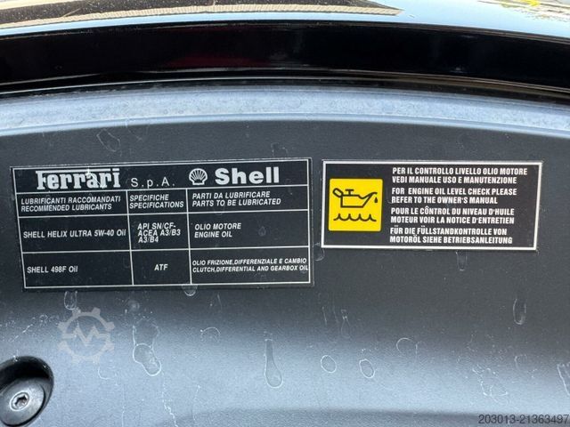 Van FERRARI Roma Coupe Schwarz