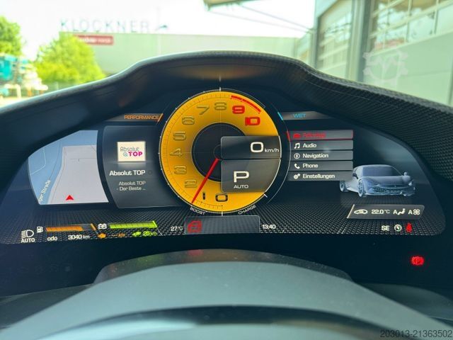 Van FERRARI 296 GTB Coupe