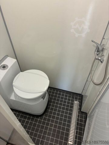 Viehtransporter MERCEDES-BENZ FUSO 8 180 TT-S 1-3 Pferde Pop-Out, Neufahrzeug