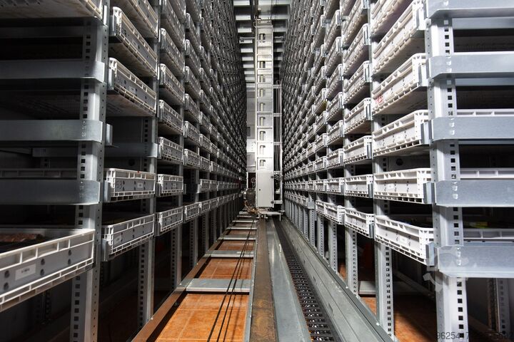 Automatic vertical storage system Kardex Remstar LR-35