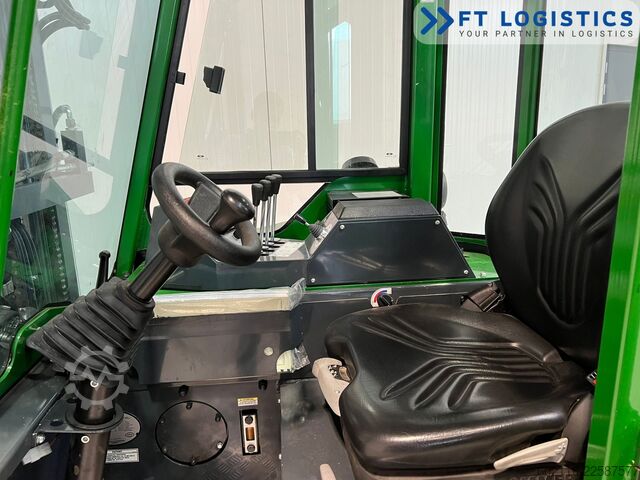 4-way forklift Combilift CB2500 GAS TRIPLEX 4900 FREE-LIFT CABIN