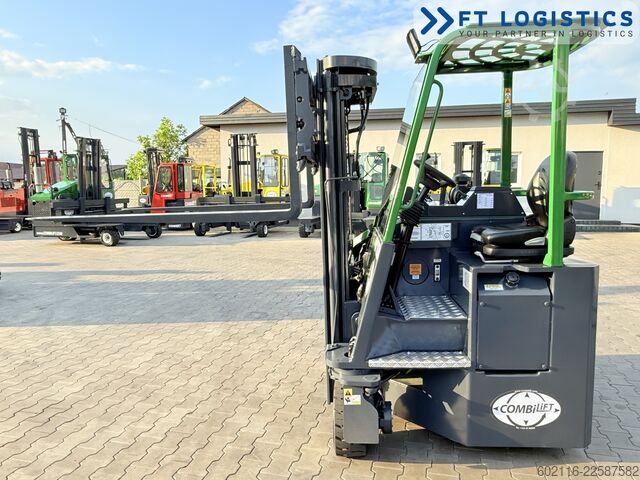 4-way forklift Combilift CB3000 DIESEL TRIPLEX 4900 POSITIONER