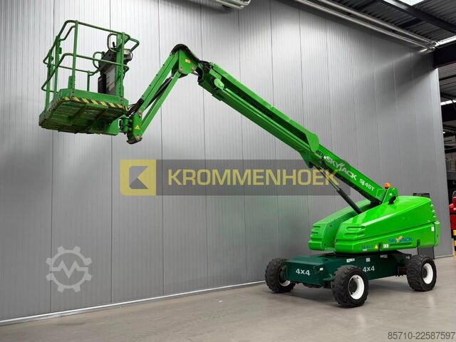 Telescopic boom lift Sky Jack SJ 45T