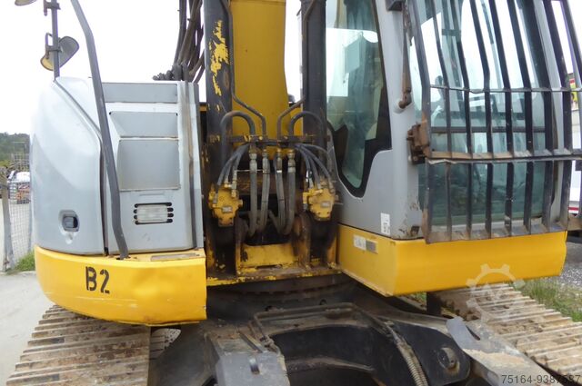 Kettenbagger New Holland E 235 B SR