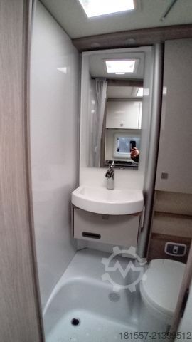 Semi-integrated camper BÜRSTNER Lineo T 690 G