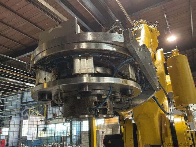 Fanuc M-900iB/700 Industrial 6-axis assembly robot arm Fanuc M-900iB/700