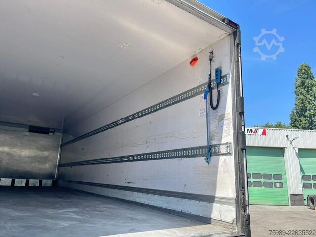 Refrigerated/freezer transport Iveco Stralis 270 CNG! 294094 km!!  9.05 m long body!...