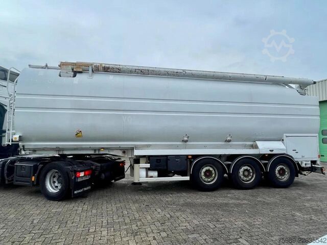 Silo Turbo's Hoet TSCI 7 COMP. SAF AXLES, AIR SUSPENSION