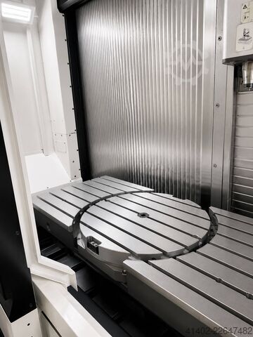 Universal-Bearbeitungszentrum Maho DMF 260 - 7