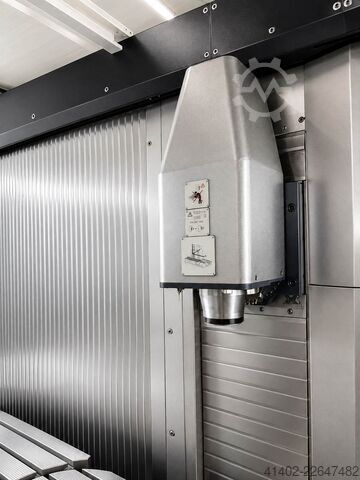 Universal-Bearbeitungszentrum Maho DMF 260 - 7