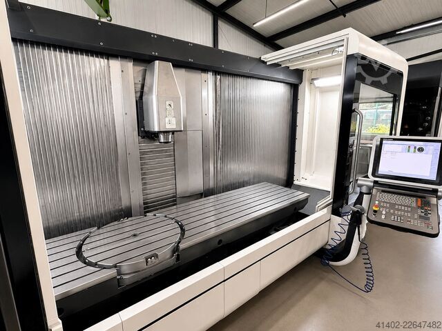 Universal machining center Maho DMF 260 - 7