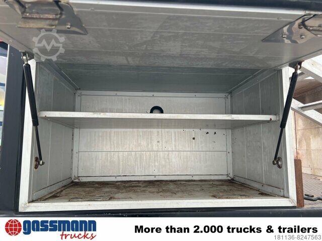 Flatbed truck  Pritschenaufbau mit Staukästen