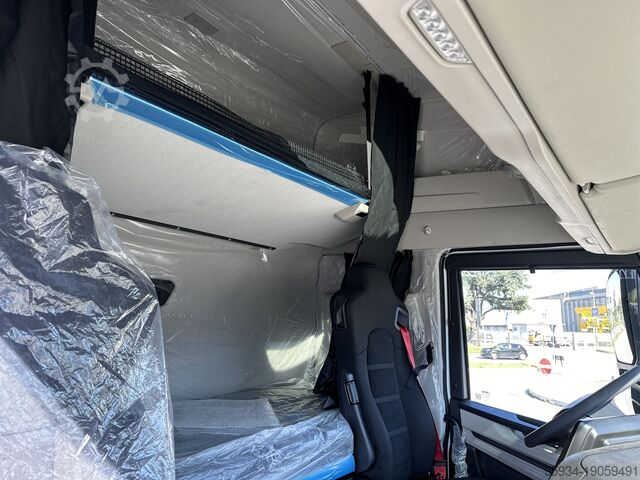 Truck chassis Iveco S-Way 500 6x2 ADR Full-Pneumatic