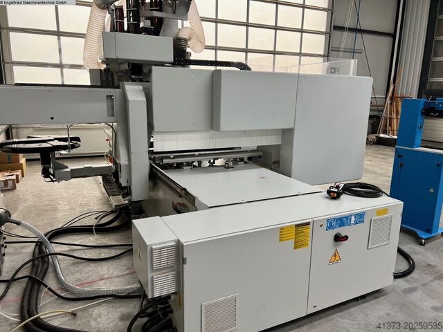 CNC-Bearbeitungszentrum MASTERWOOD Project 385