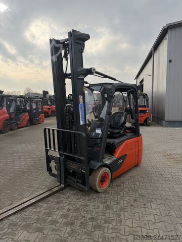 Electric 3-wheel forklift Linde E16L-02