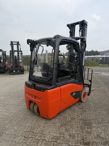 Electric 3-wheel forklift Linde E16L-02