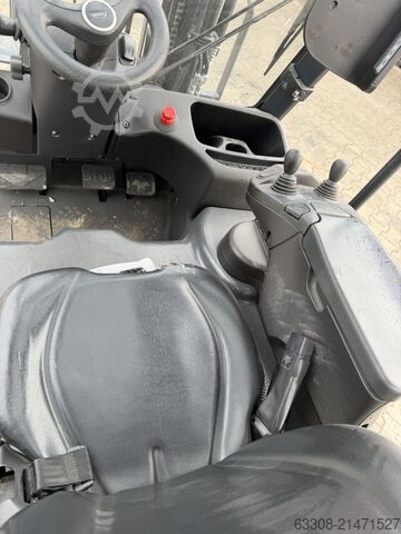 Electric 3-wheel forklift Linde E16L-02