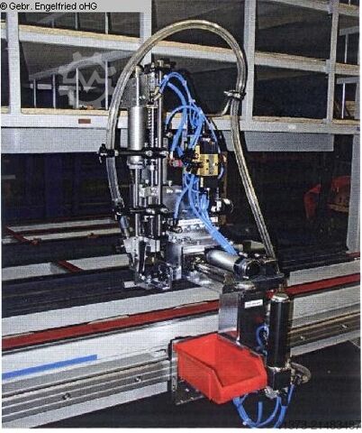 Clipsetzer fuer Holz-Alufenster RUCHSER Clipsetzen Holz-Alu Durchlauf