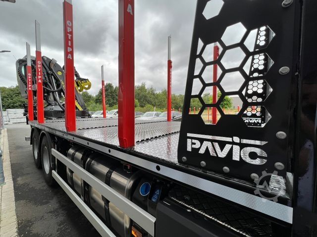 Holztransporter LKW SCANIA R590 6x4/Plattform/Kran TAJFUN LIV L150Z