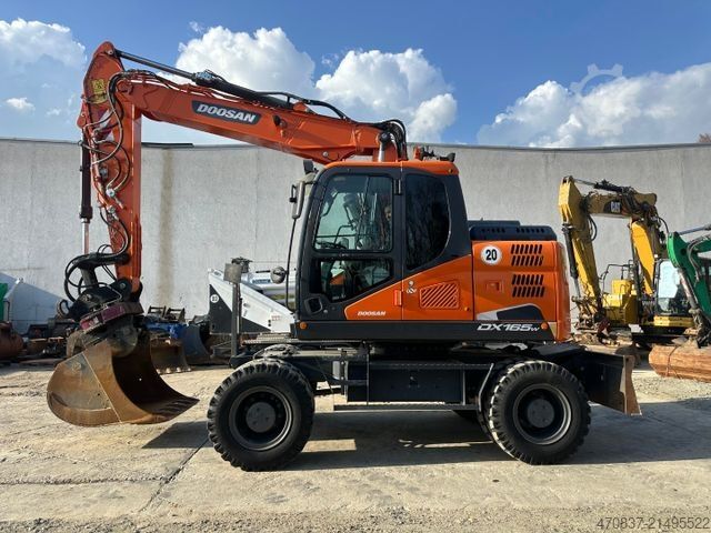 Mobilbagger DOOSAN DX 165W-5 / Rototilt **Löffelpaket**
