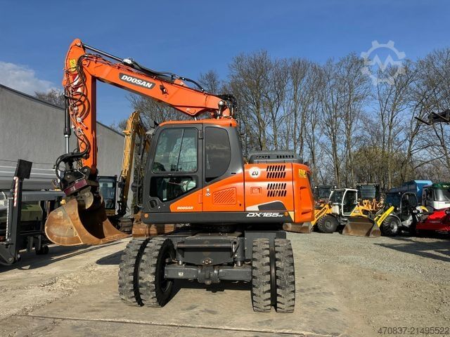 Mobilbagger DOOSAN DX 165W-5 / Rototilt **Löffelpaket**