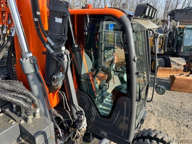 Mobilbagger DOOSAN DX 165W-5 / Rototilt **Löffelpaket**