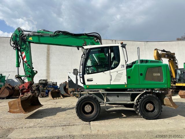 Mobile excavator LIEBHERR A 918 Litronic / PowerTilt