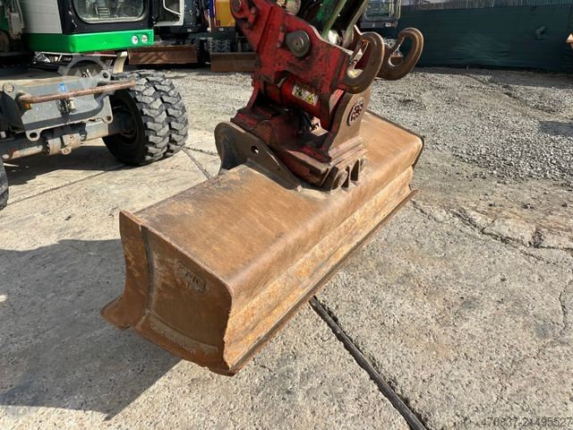 Mobile excavator LIEBHERR A 918 Litronic / PowerTilt