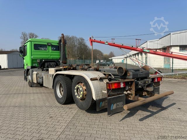 Abrollkipper MERCEDES-BENZ Actros 2546 6x2 / Retarder / Hyva 20 60 S / Lenk