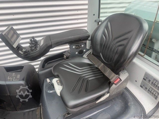 LPG Forklifts Still RX70-30T  518 Stunden!!!