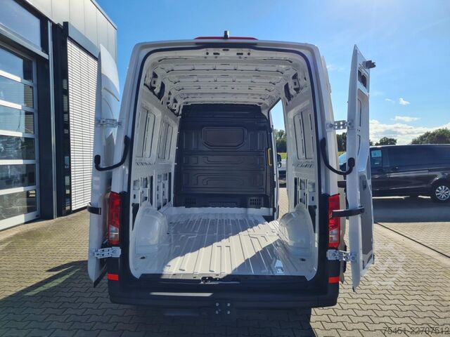 High top van VW Crafter 35 Kasten TDI MR AHK Tempomat KAMERA