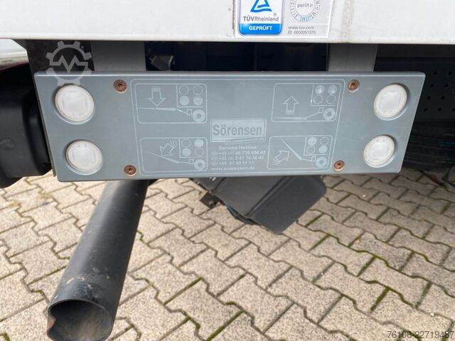 Box van FUSO Canter 7C15 Koffer mit Ladebordwand