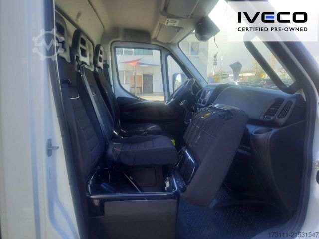 Transporter mit Koffer IVECO Daily 70C18HA8/P / Koffer LBW / Klima