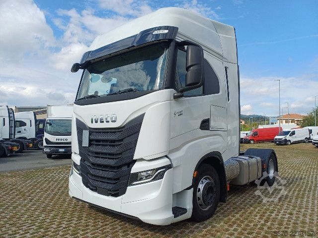 Standard SZM IVECO S-WAY AS440S49 T/P