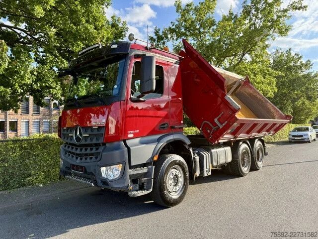 3-Seiten-Kipper Mercedes-Benz Arocs 2642/6x4/ 3 x - Seiten Kipper Meiller/Eu6