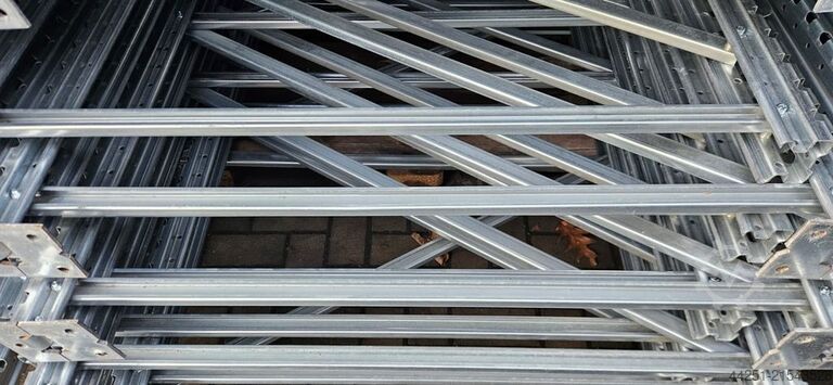 25,80m Palettenregal Höhe 10,3M 7 Ebenen Nagy PB-80