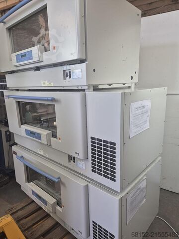 Thermo Scientific Max SHKE8000 Orbitalschüttler-Inkubator Thermo Fisher Scientific SHKE8000