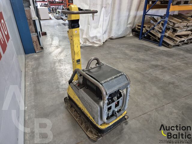 Rüttelplatte Wacker Neuson DPU4545HE