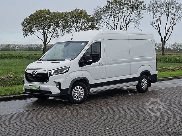 High-roof van MAXUS EDELIVER 9 L3H2 398Km WLTP AC!