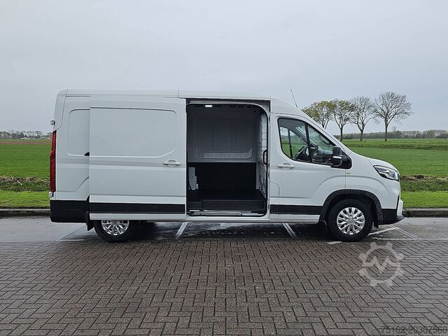High-roof van MAXUS EDELIVER 9 L3H2 398Km WLTP AC!