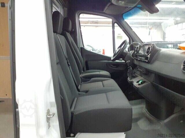 High top van Mercedes-Benz Sprinter III HKa 317 CDI RWD Tempomat Base