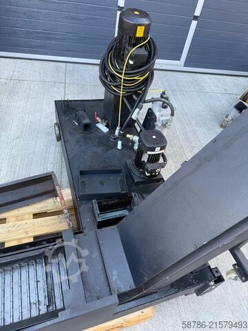 Vertikales Bearbeitungszentrum MAZAK VCN 530C Smooth