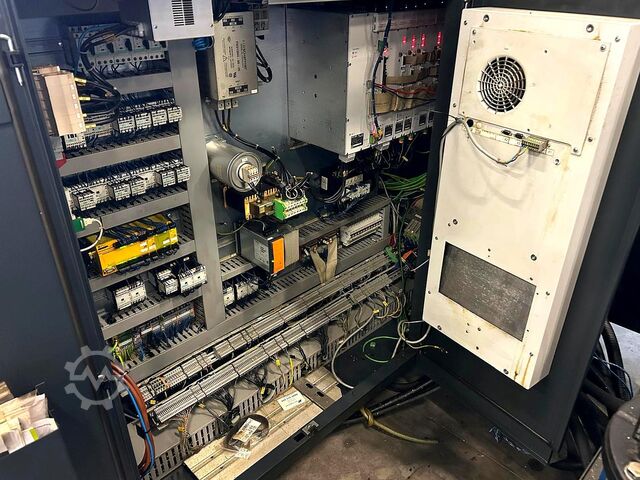 Universal-Bearbeitungszentrum DMG DMU 60 monoBLOCK